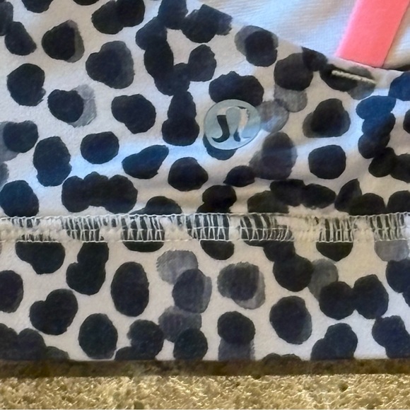LULULEMON Patterned Athletic Sports Bra Size 6 - Picture 4 of 5